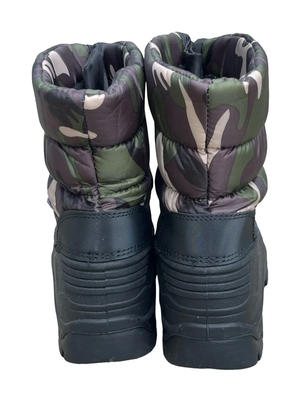 Like New! Youth Camo Insulated Winter Snow Boots Size 4Y Waterproof Zip